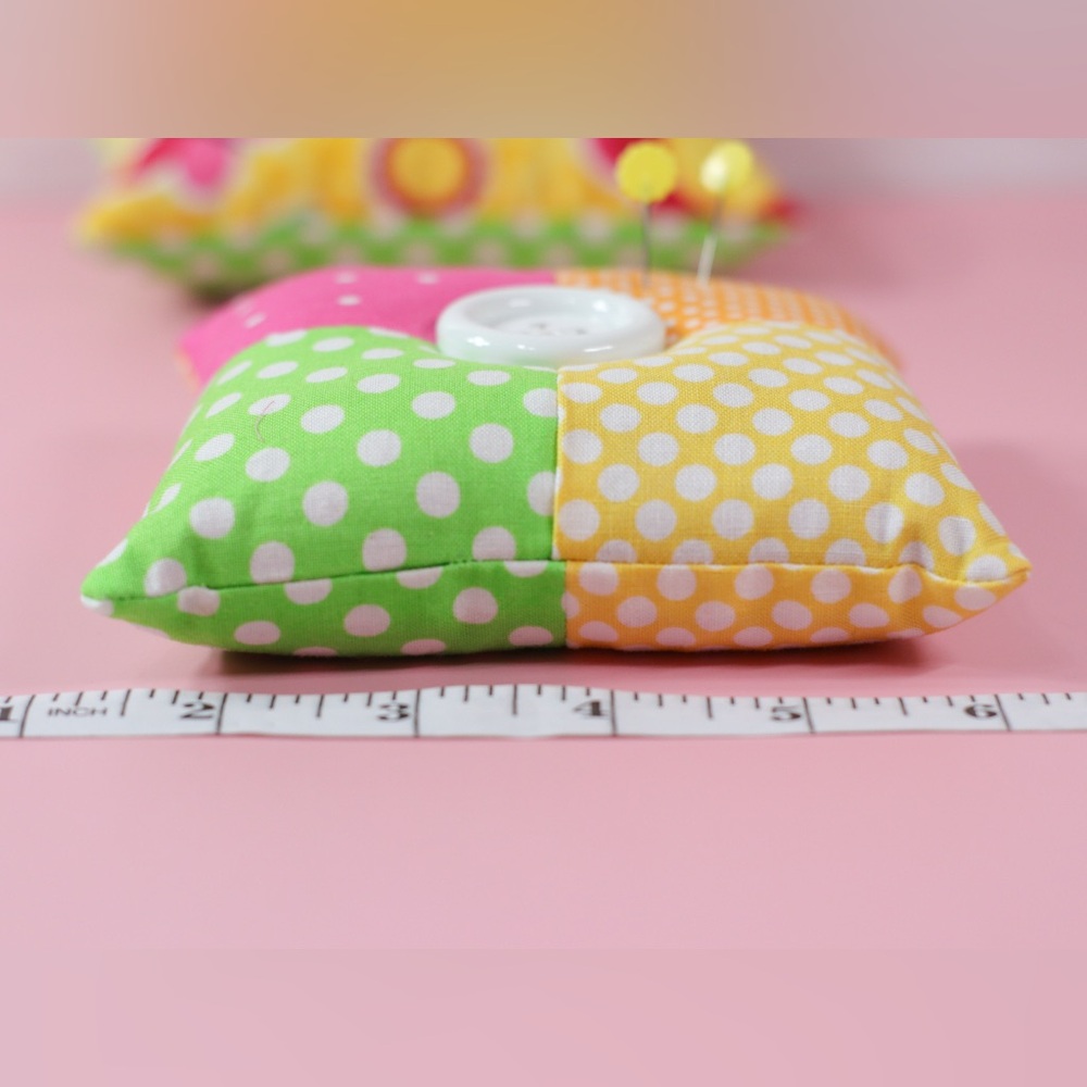 NEW weighted Walnut Shells Pin Cushion. Sharpens your pins NWOT - Picture 2 of 5